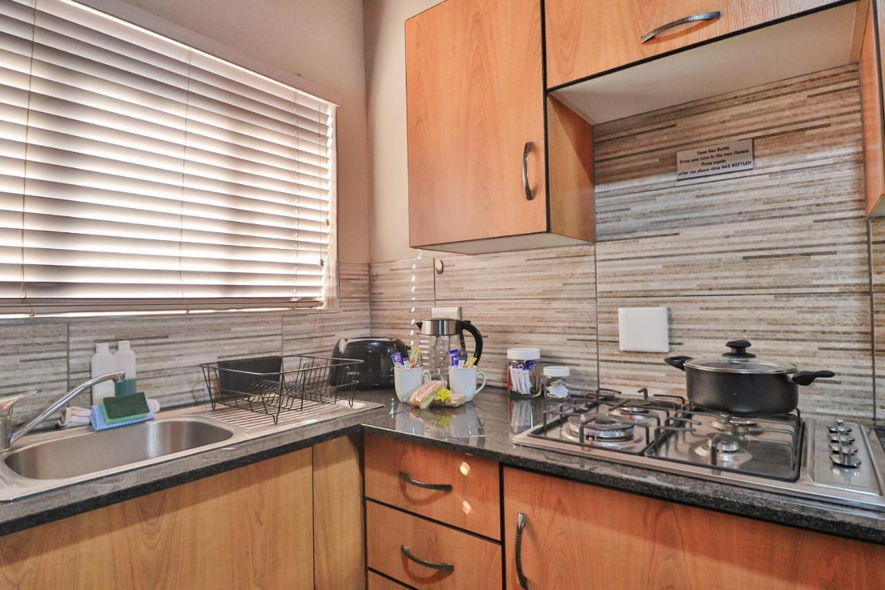 Rudman Townhouses Self-Catering Accommodation Boksburg Exteriör bild